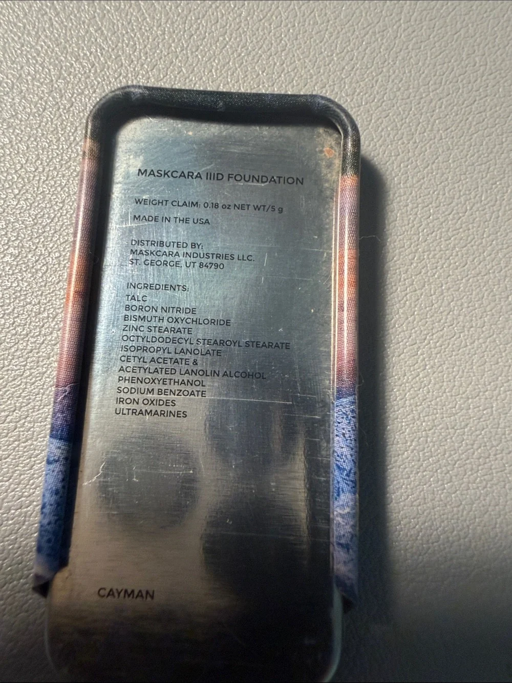 Mascara Metal Compact Foundation Tin in Blue and Purple Accents